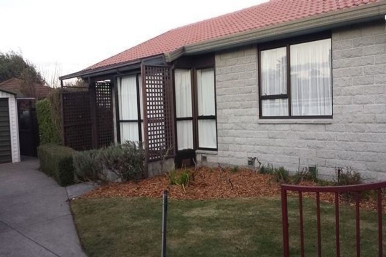 Photo of property in 3 Strack Place, Redwood, Christchurch, 8051