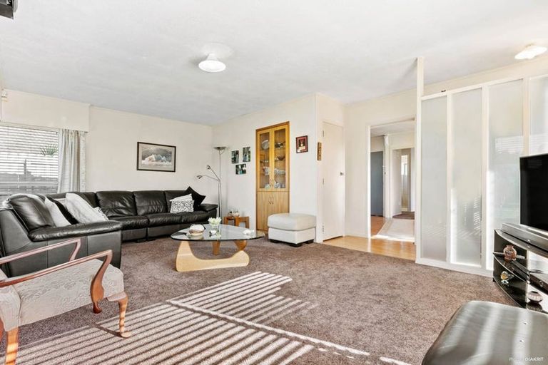 Photo of property in 495 Great South Road, Opaheke, Papakura, 2113