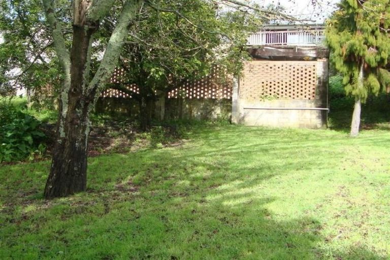 Photo of property in 89 Waimumu Road, Massey, Auckland, 0614
