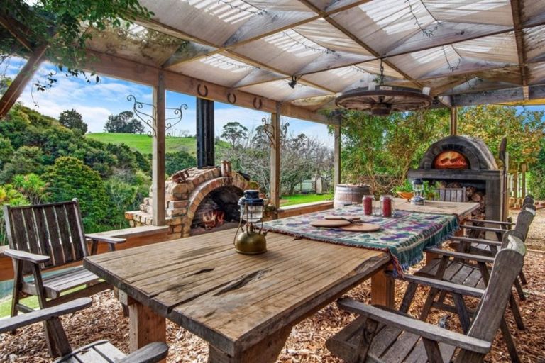 Photo of property in 102 Fitzpatrick Road, Brookby, Manurewa, 2576