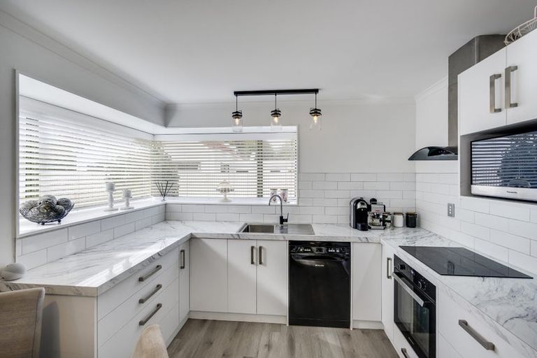 Photo of property in 5b Peddie Street, Taradale, Napier, 4112