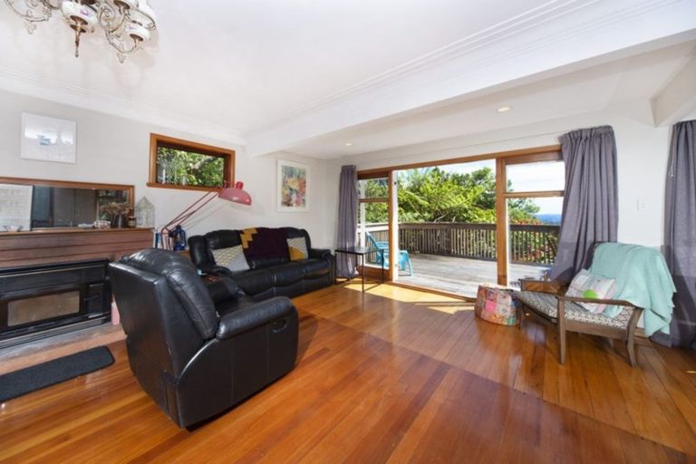 Photo of property in 69 Kohu Road, Titirangi, Auckland, 0604