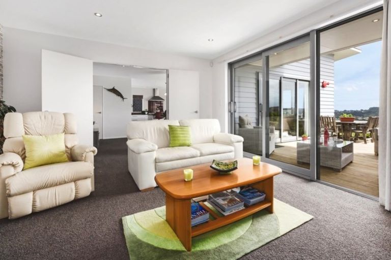 Photo of property in 85 Endeavour Drive, Whitby, Porirua, 5024