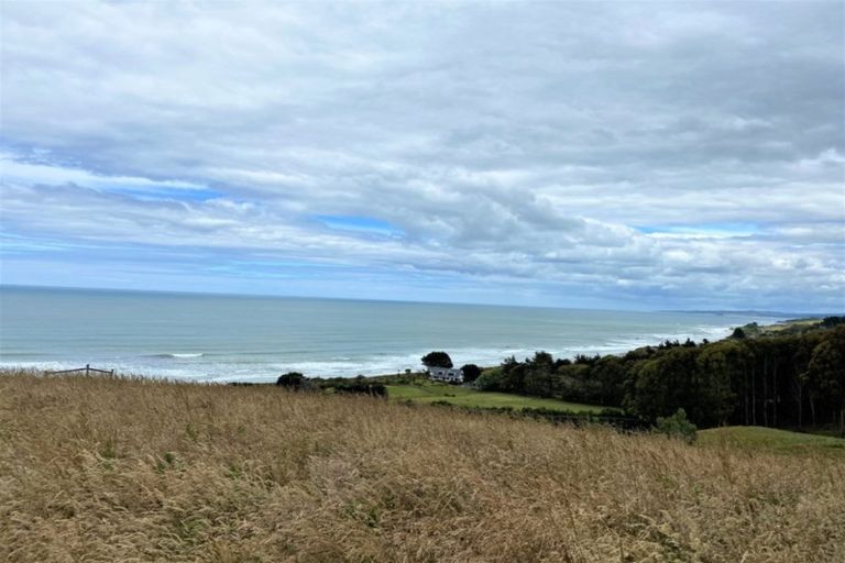 Photo of property in 74 Taieri Mouth Road, Kuri Bush, Brighton, 9091