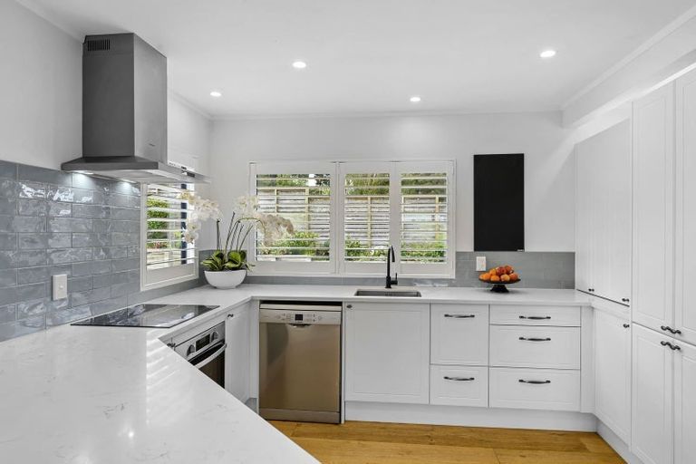 Photo of property in 200 Gills Road, Albany Heights, Auckland, 0632