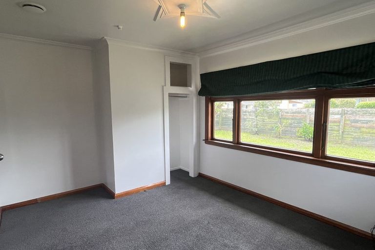 Photo of property in 76 Pitama Road, Awapuni, Palmerston North, 4412