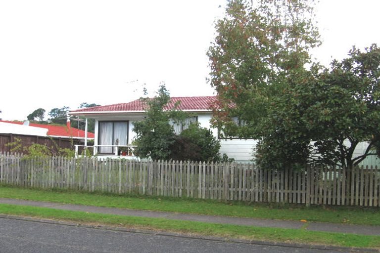 Photo of property in 28 Maugham Drive, Bucklands Beach, Auckland, 2014
