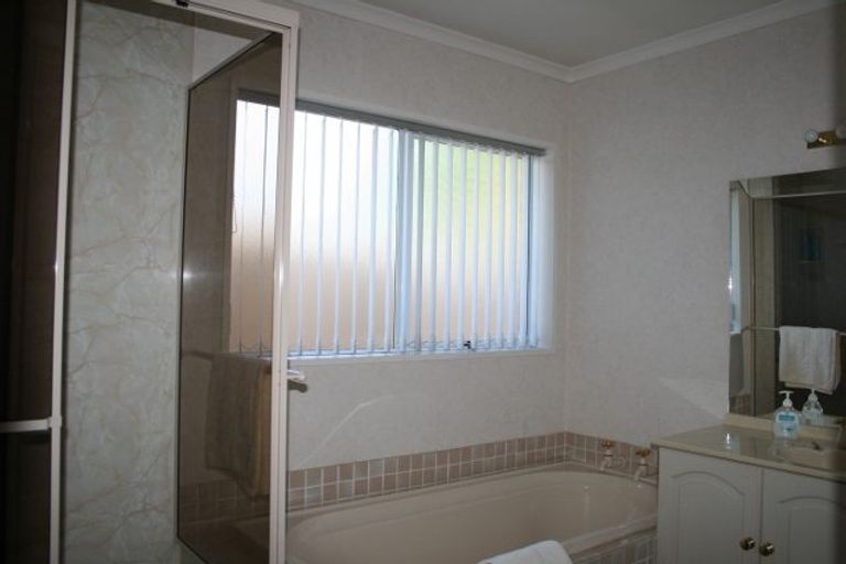 Photo of property in 50 Regency Crescent, Redwood, Christchurch, 8051