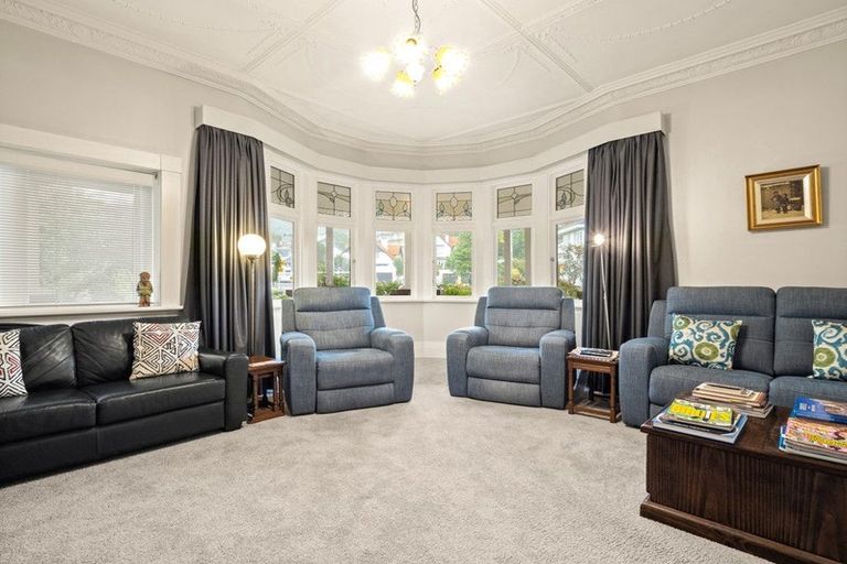 Photo of property in 241 Bay View Road, Saint Clair, Dunedin, 9012