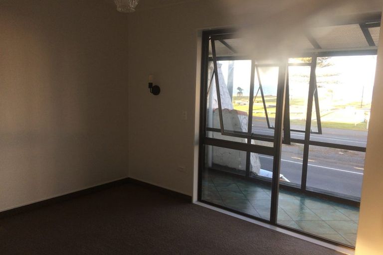 Photo of property in 465 Marine Parade, Napier South, Napier, 4110