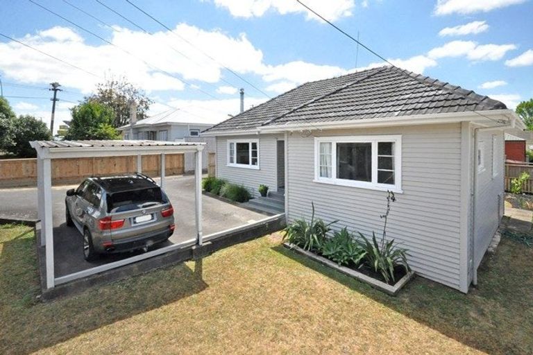 Photo of property in 163 Cambridge Road, Hillcrest, Hamilton, 3216