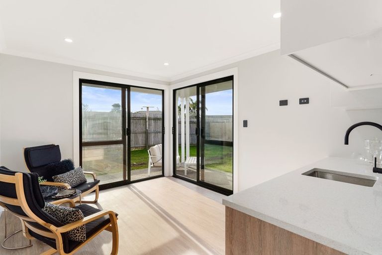 Photo of property in 14 Mutetai Road, Clarks Beach, 2122