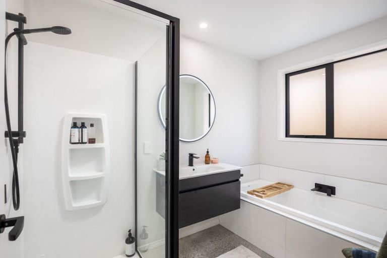 Photo of property in 16 Masters Lane, Waitara, 4320