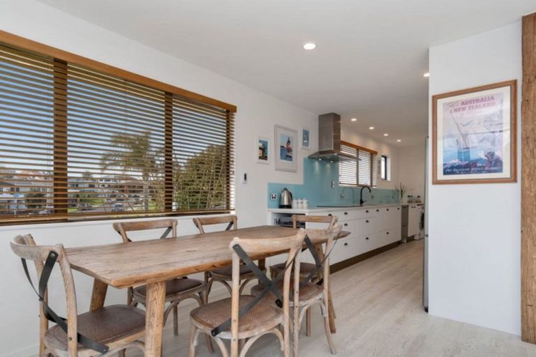 Photo of property in 4 Oceanview Road, Mount Maunganui, 3116