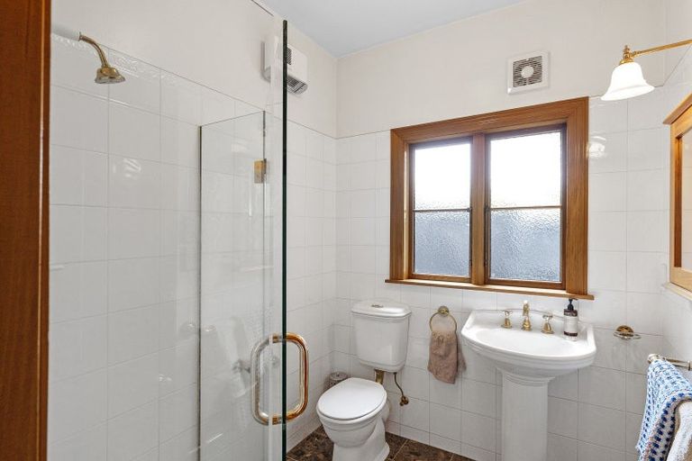 Photo of property in 12 Glenburn Place, Avonhead, Christchurch, 8042