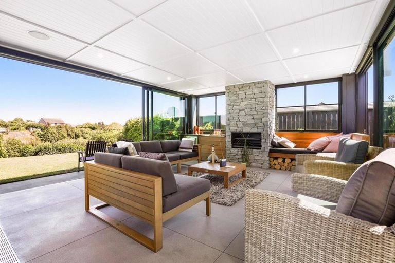 Photo of property in 49 Roy Hilton Drive, Flagstaff, Hamilton, 3210