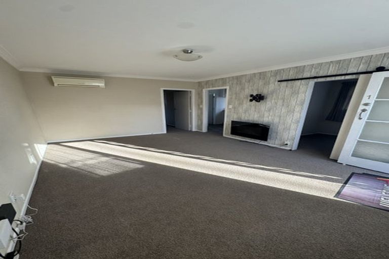 Photo of property in 1/516 Fergusson Drive, Trentham, Upper Hutt, 5018