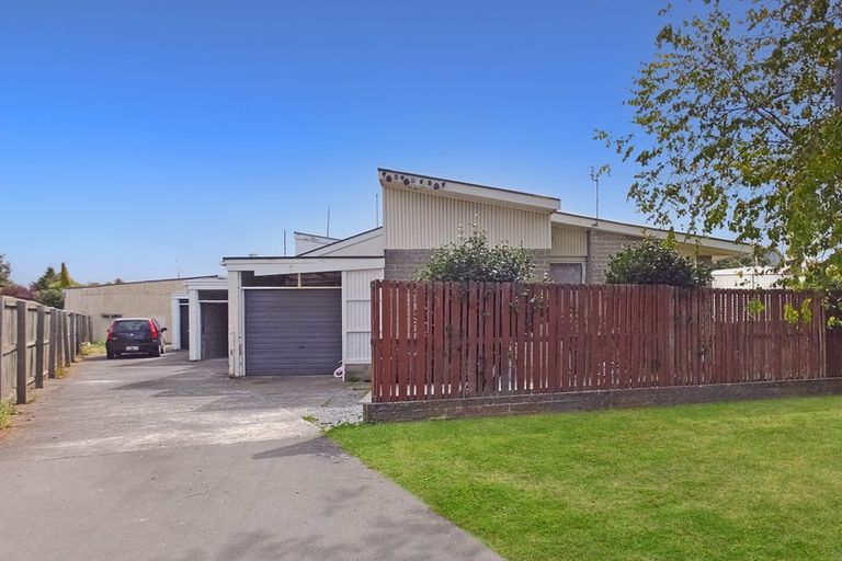 Photo of property in 2/7 Angela Street, Upper Riccarton, Christchurch, 8041