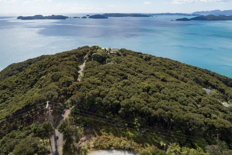 Photo of property in 193 Huaroa Road, Russell, 0272