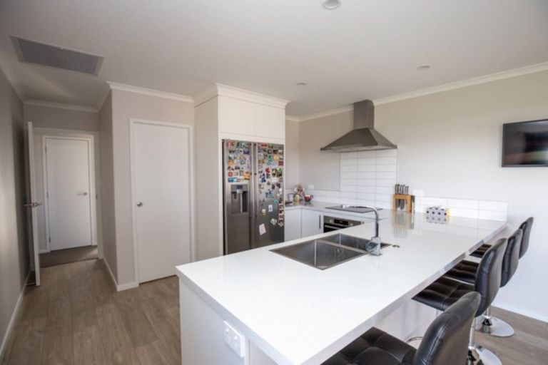 Photo of property in 12 Costello Drive, Ngatea, 3503