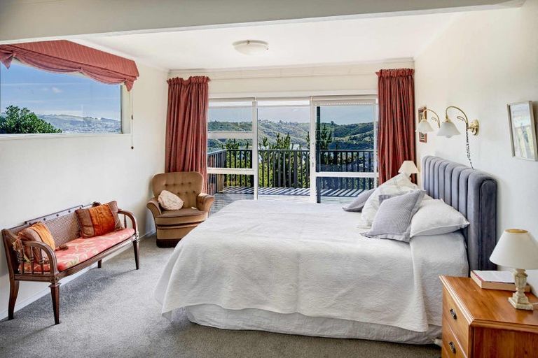 Photo of property in 10 Moray Place, Papakowhai, Porirua, 5024