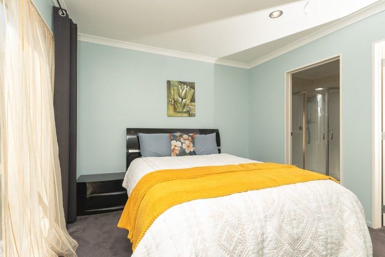 Photo of property in 20 Stamford Crescent, Flat Bush, Auckland, 2019