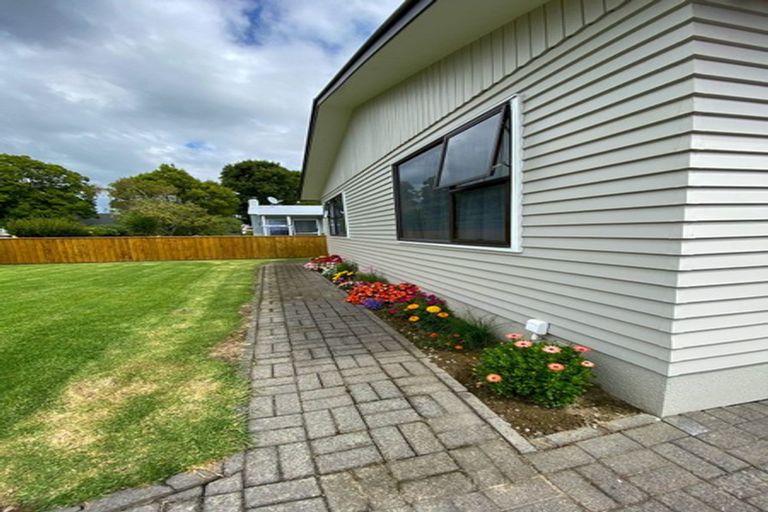 Photo of property in 44 College Road, Edgecumbe, 3120