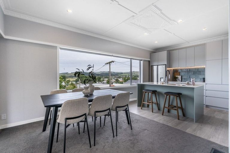 Photo of property in 10 Seymour Street, Gore, 9710