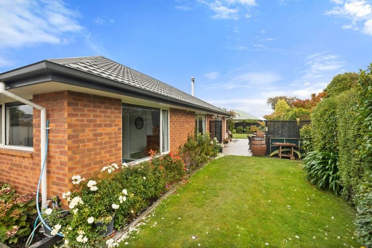 Photo of property in 24 Kildare Street, Northwood, Christchurch, 8051