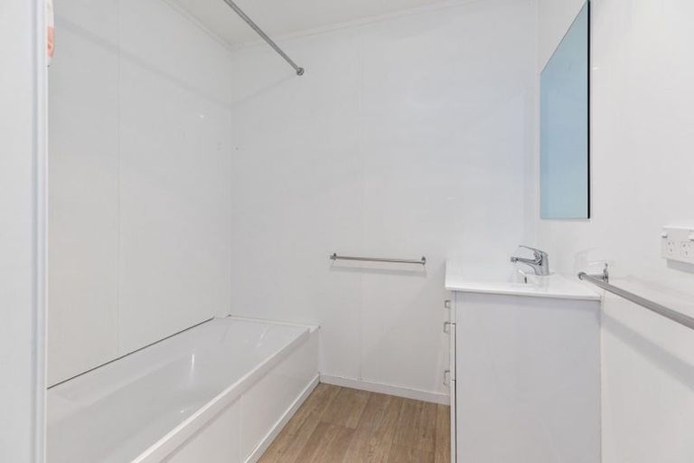 Photo of property in 20b Waitaha Road, Welcome Bay, Tauranga, 3112