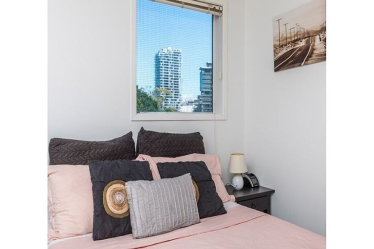Photo of property in Waldorf Bankside Apartments, 4e/8 Bankside Street, Auckland Central, Auckland, 1010