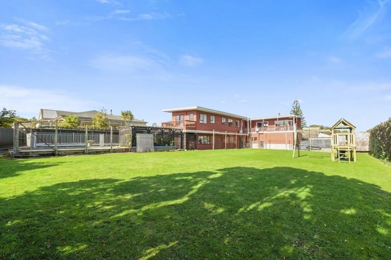 Photo of property in 4 Park Avenue, Titahi Bay, Porirua, 5022