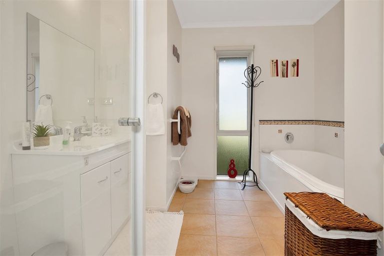 Photo of property in 28 Fergus Road, Loburn, Rangiora, 7472