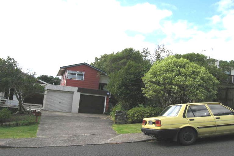Photo of property in 1/3 Simon Ellice Drive, Bayview, Auckland, 0629
