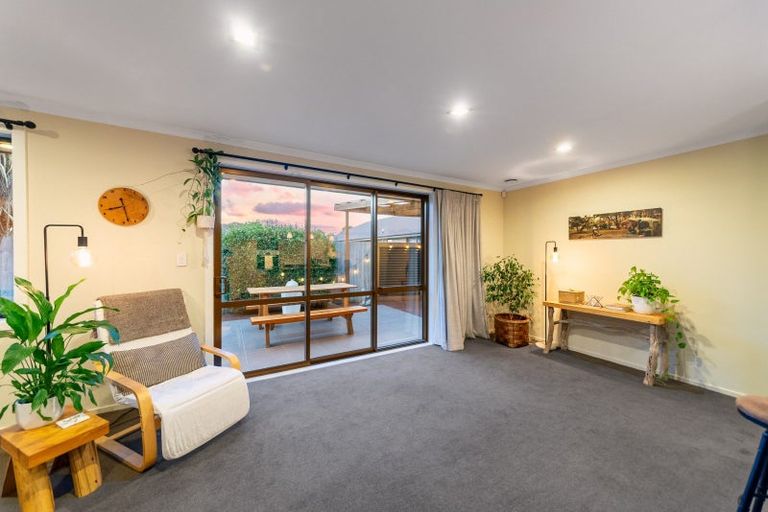 Photo of property in 28 Merrilees Place, Linwood, Christchurch, 8062