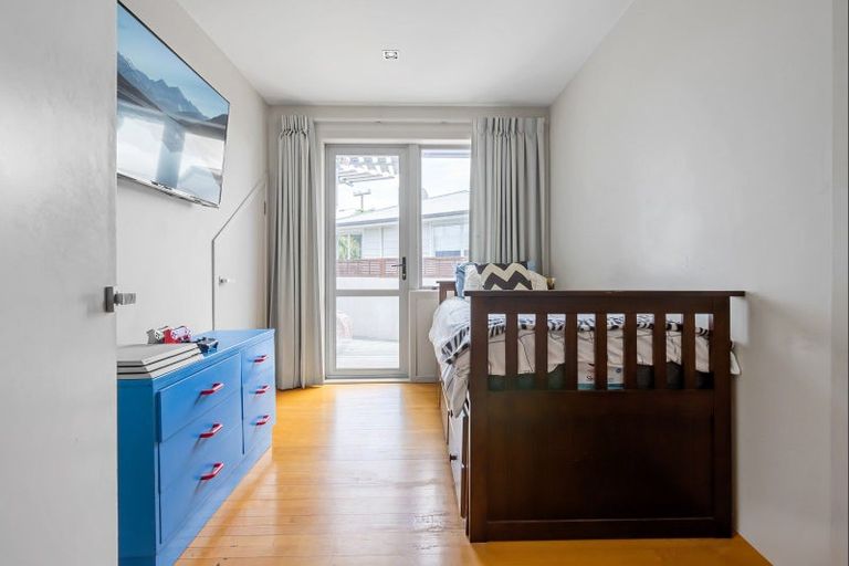 Photo of property in 33 Links Avenue, Mount Maunganui, 3116