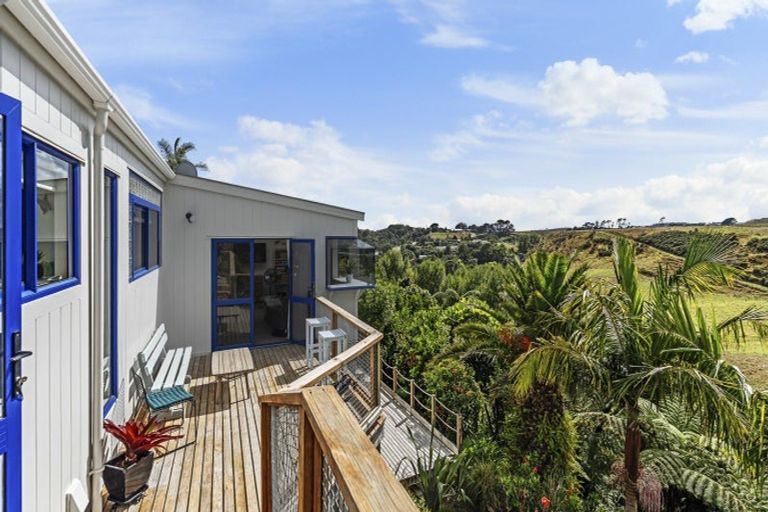 Photo of property in 7 Butlers Lane, Oakura, 4314