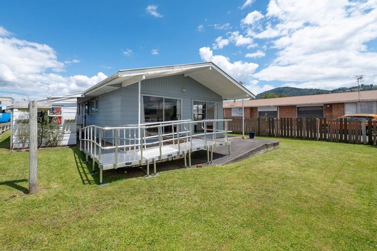 Photo of property in 18a Monokia Street, Fairy Springs, Rotorua, 3015