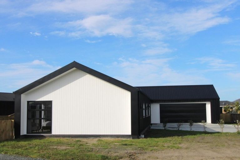 Photo of property in 121 Mahoe Place, Matarangi, Whitianga, 3592