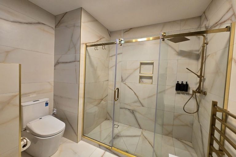 Photo of property in 190 Oraha Road, Kumeu, 0892