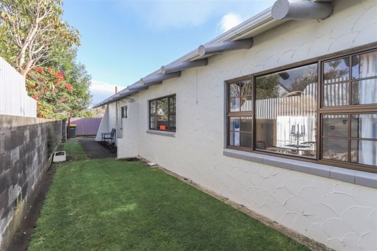 Photo of property in 9 Kauri Street, Inglewood, 4330