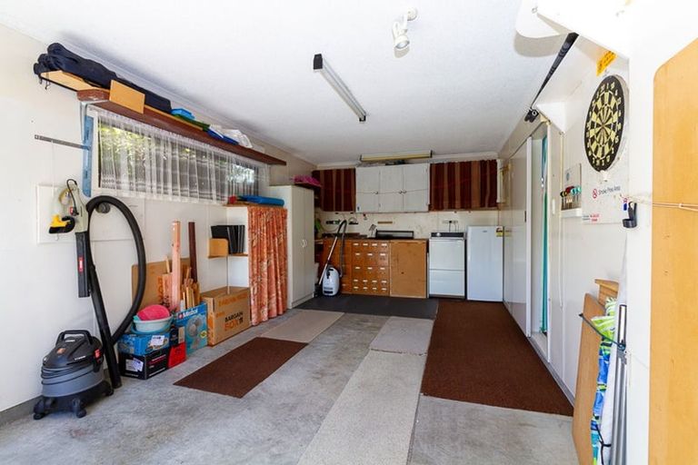 Photo of property in 15 Aintree Crescent, Awapuni, Palmerston North, 4412