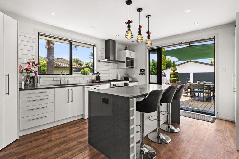 Photo of property in 8 Forsyth Street, Taradale, Napier, 4112