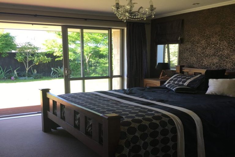 Photo of property in 8 Moa Street, Pegasus, 7612