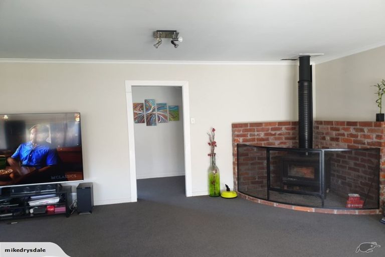Photo of property in 247 Wainoni Road, Avondale, Christchurch, 8061