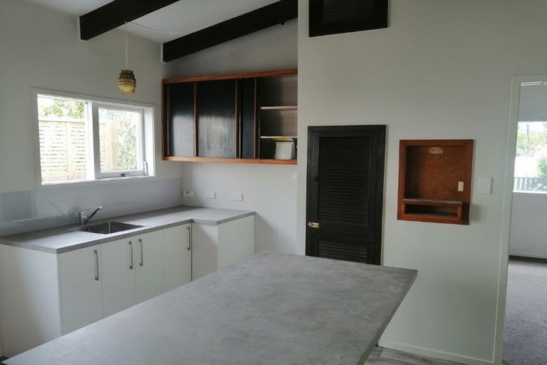 Photo of property in 8/23 Frederick Street, Waltham, Christchurch, 8011