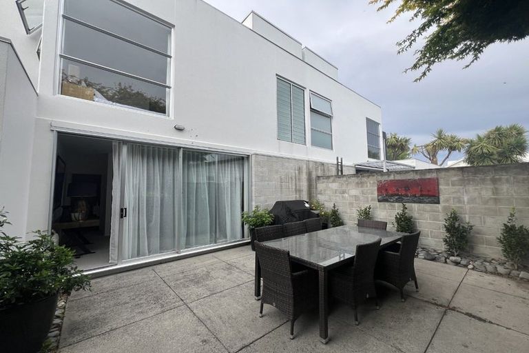 Photo of property in 18a Onslow Street, St Albans, Christchurch, 8014