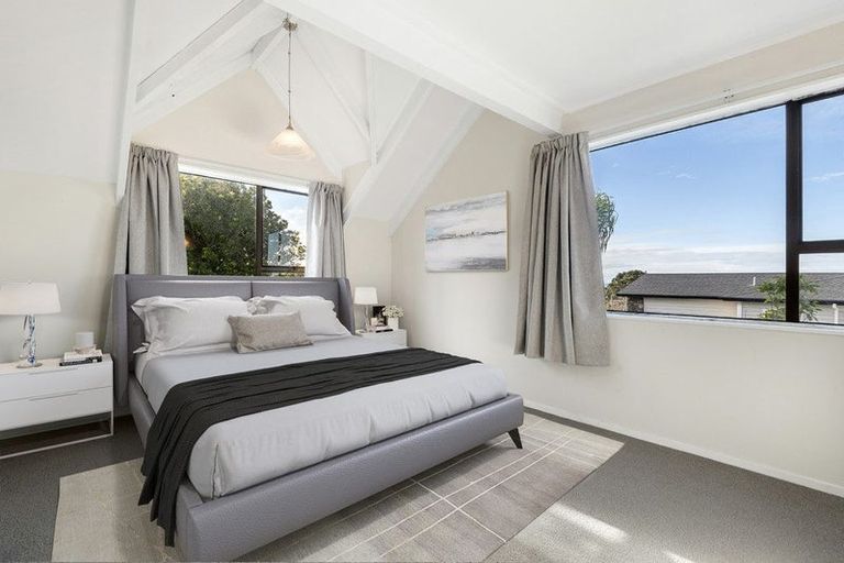 Photo of property in 1/163 Oaktree Avenue, Browns Bay, Auckland, 0630