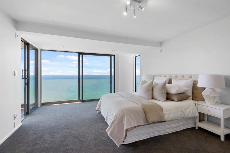 Photo of property in 10 Smugglers Cove, Scarborough, Christchurch, 8081