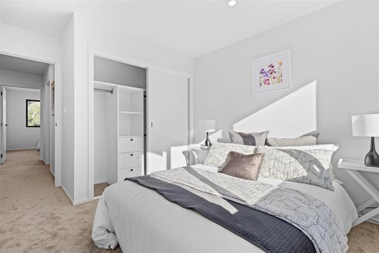 Photo of property in 5/25 Swanson Road, Henderson, Auckland, 0610